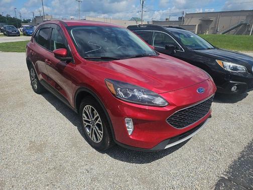 Rapid Red Metallic Tinted Clearcoat 2022 Ford Escape SEL
