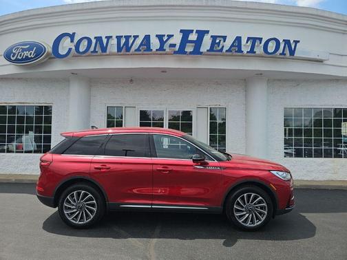 Red Carpet Metallic Tinted Clearcoat 2025 Lincoln Corsair Reserve