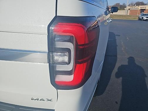 2022 Ford Expedition Max Platinum
