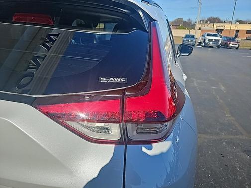 2024 Mitsubishi Eclipse Cross SE