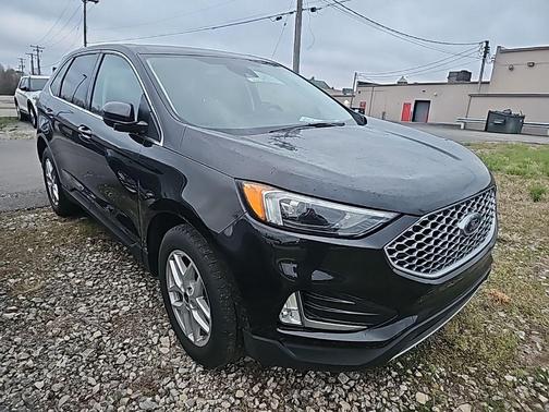 Agate Black Metallic 2023 Ford Edge SEL