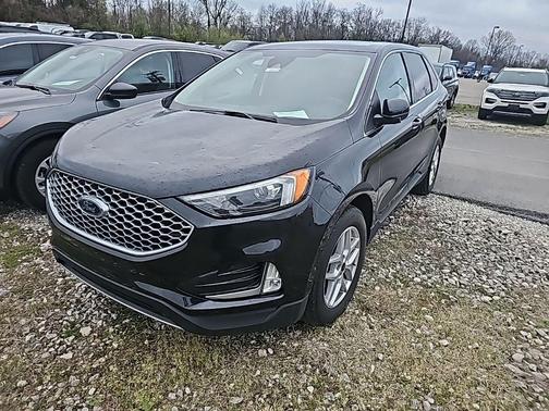 Agate Black Metallic 2023 Ford Edge SEL