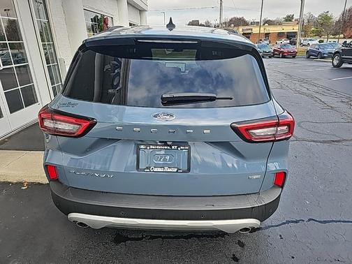 2025 Ford Escape Platinum