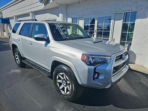 2024 Toyota 4Runner TRD Off Road