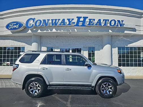 2024 Toyota 4Runner TRD Off Road