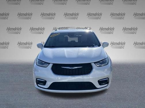 2021 Chrysler Pacifica Touring-L