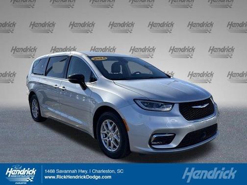 2024 Chrysler Pacifica Touring-L