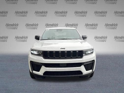 Bright White Clearcoat 2026 Jeep Grand Cherokee Limited