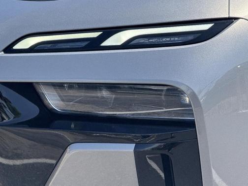 Gray Metallic 2023 BMW 740 i