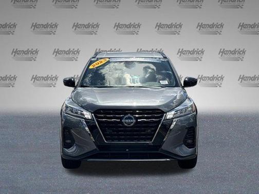 Gun Metallic 2023 Nissan Kicks SR