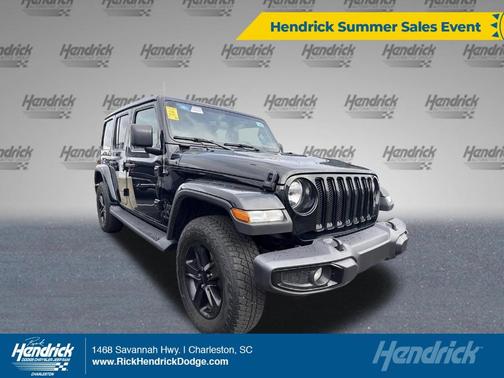 Black Clearcoat 2023 Jeep Wrangler Sahara