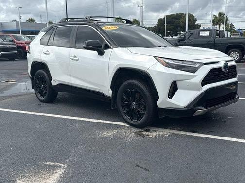Wind Chill Pearl / Midnight Black Metallic 2024 Toyota RAV4 Hybrid XSE