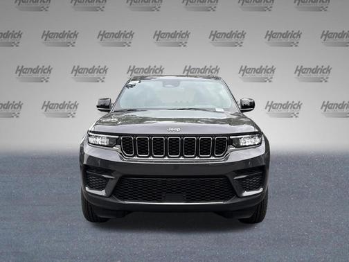 Metallic 2026 Jeep Grand Cherokee Laredo X