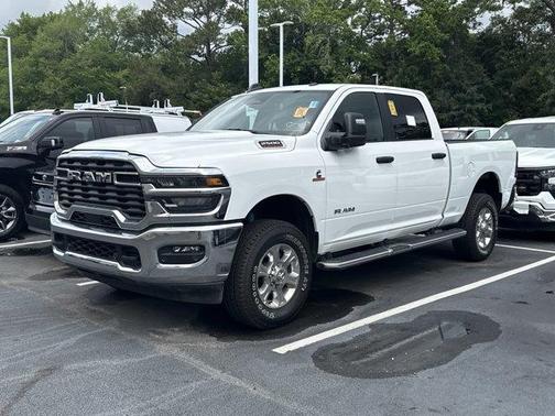 Bright White Clearcoat 2025 RAM 2500 Big Horn