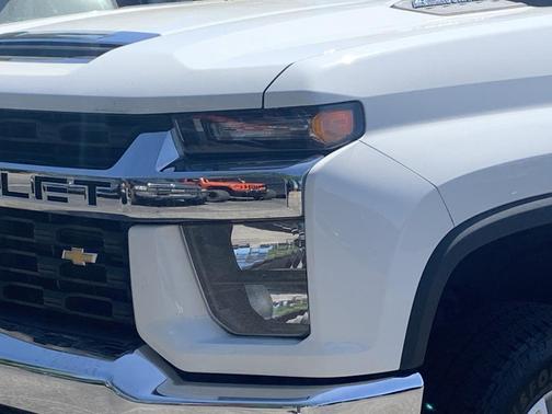 Summit White 2021 Chevrolet Silverado 2500 LT