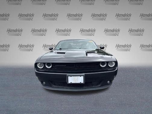 Pitch Black Clearcoat 2018 Dodge Challenger GT