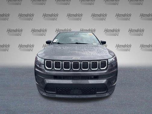 Granite Crystal Clearcoat Metallic 2023 Jeep Compass Sport