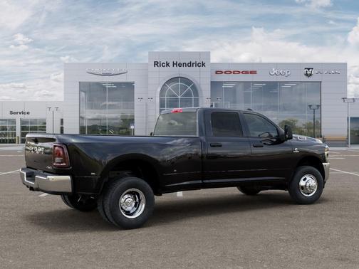 Diamond Black 2026 RAM 3500 Tradesman