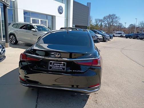 2021 Lexus ES 250 250