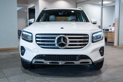 2025 Mercedes-Benz GLB 250 
