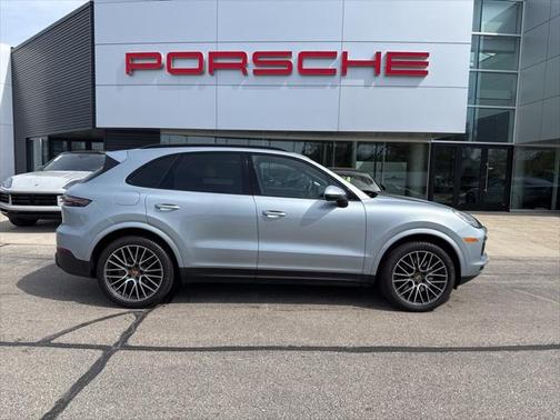 2021 Porsche Cayenne Base