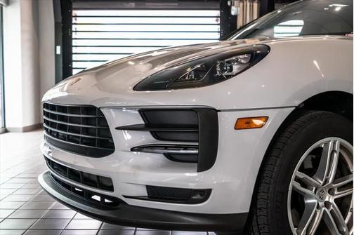 2019 Porsche Macan Base