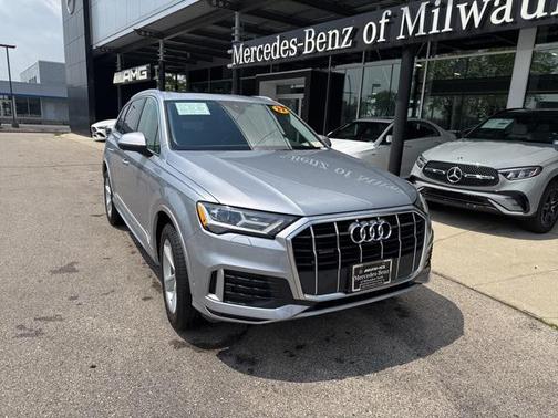 2022 Audi Q7 45 Premium