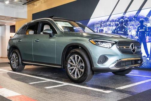 2025 Mercedes-Benz GLC 300 4MATIC