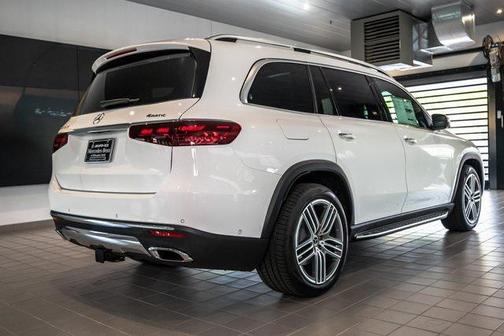 2025 Mercedes-Benz GLS 450 4MATIC