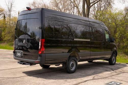 2025 Mercedes-Benz Sprinter 2500 High Roof