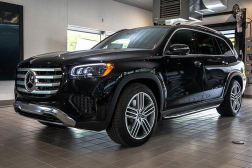 2025 Mercedes-Benz GLS 450 4MATIC