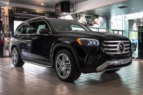 2025 Mercedes-Benz GLS 450 4MATIC
