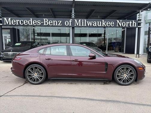 2018 Porsche Panamera Base