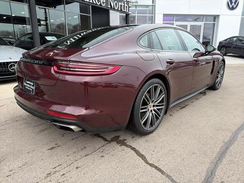 2018 Porsche Panamera Base