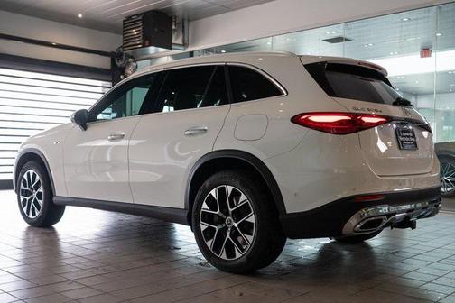 2025 Mercedes-Benz GLC 350e Base