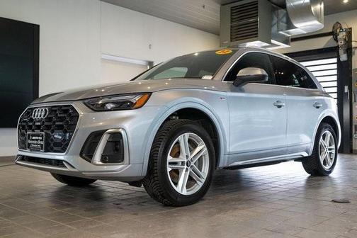 2022 Audi Q5 e 55 S line quattro Premium