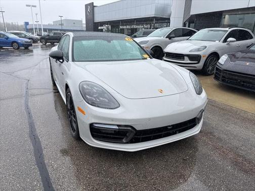 2022 Porsche Panamera E-Hybrid Turbo S
