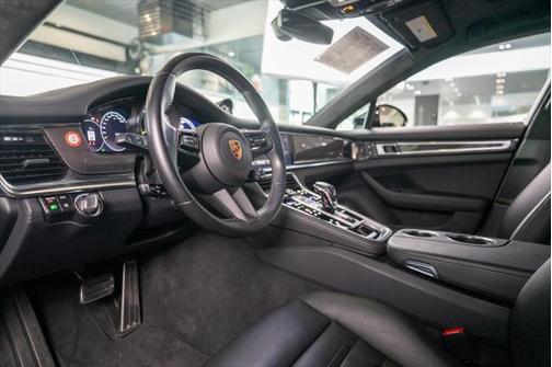2022 Porsche Panamera E-Hybrid Turbo S