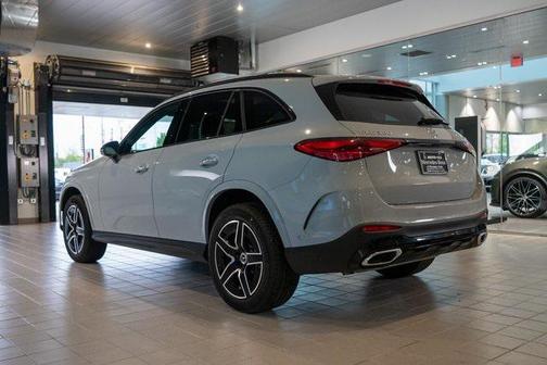 2025 Mercedes-Benz GLC 300 4MATIC