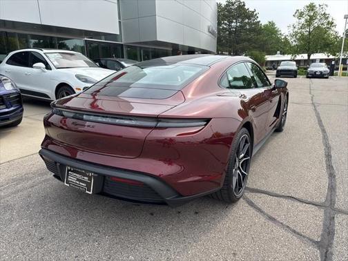 2022 Porsche Taycan 4S