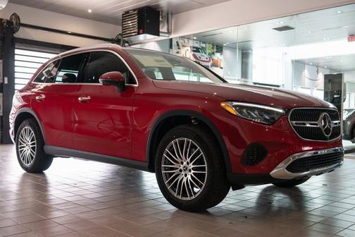 2025 Mercedes-Benz GLC 300 4MATIC