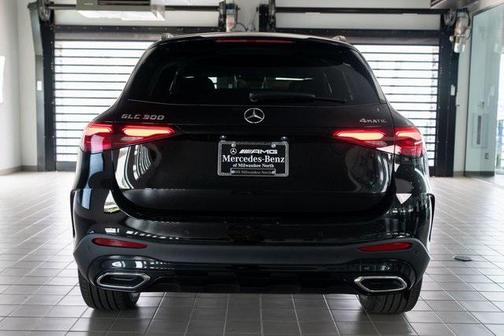 2025 Mercedes-Benz GLC 300 4MATIC