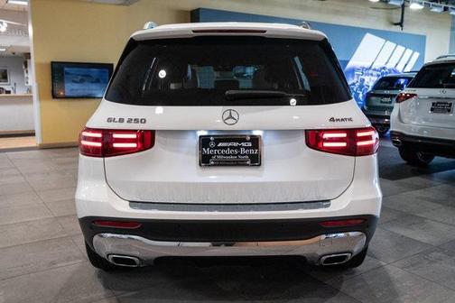 2025 Mercedes-Benz GLB 250 4MATIC