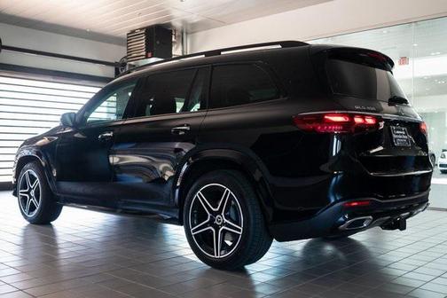 2025 Mercedes-Benz GLS 450 4MATIC