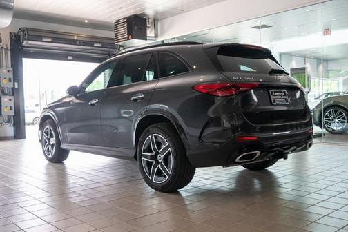 2025 Mercedes-Benz GLC 300 4MATIC