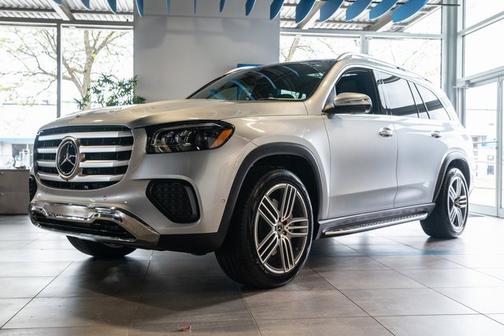 2025 Mercedes-Benz GLS 450 