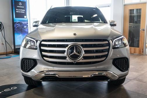 2025 Mercedes-Benz GLS 450 