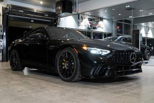 2022 Mercedes-Benz AMG SL 63 