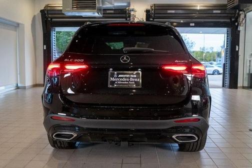 2026 Mercedes-Benz GLC 300 Base 4MATIC