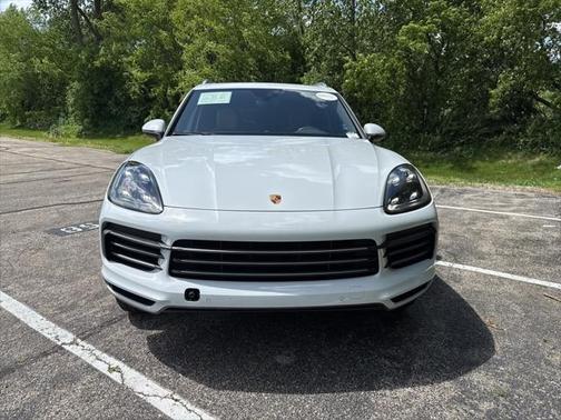 2022 Porsche Cayenne Base